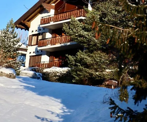 Le Cret Haute * ナンダ